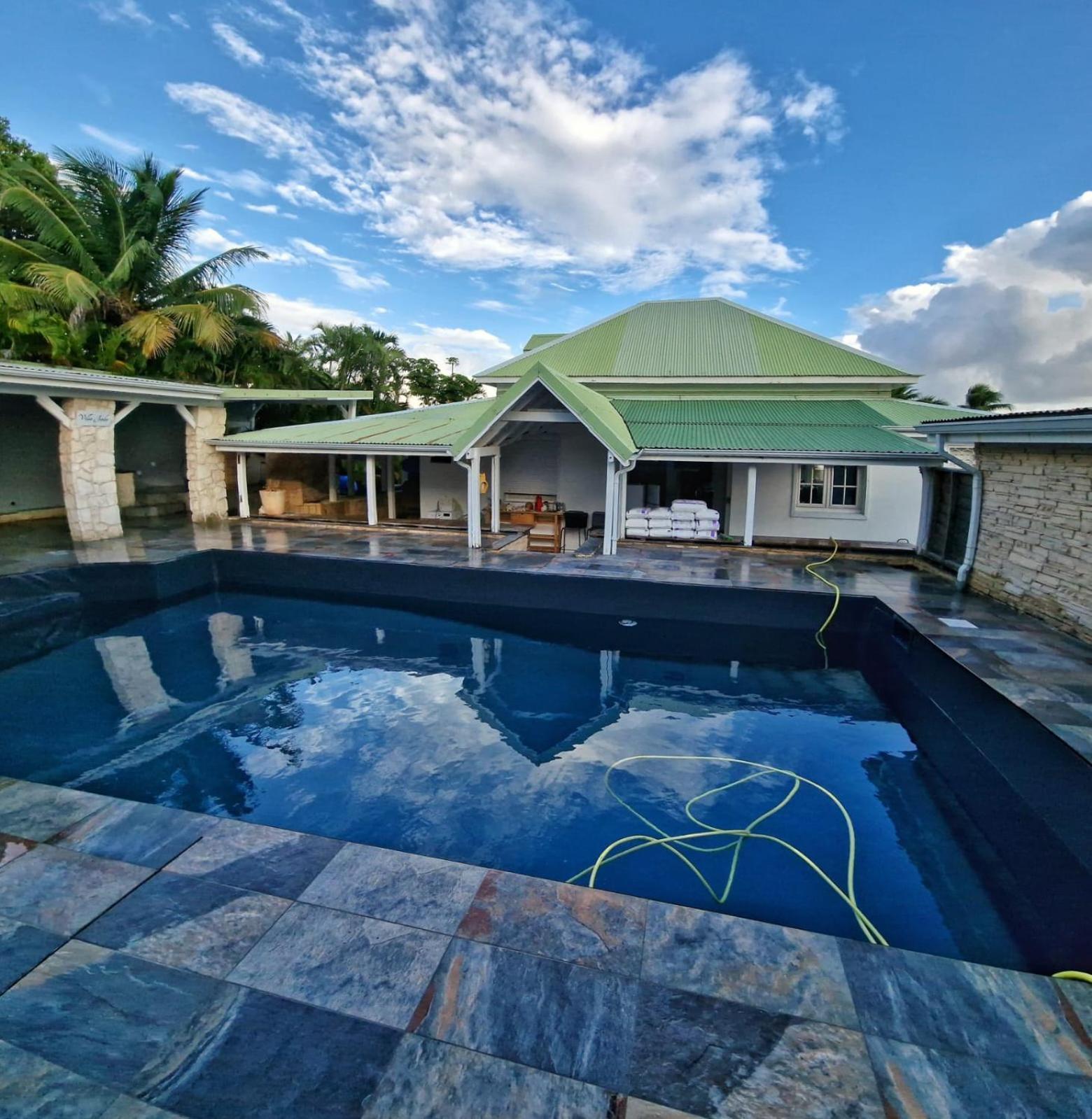 Villa 6-10 Pers, Vue Mer, Piscine Privee, Plage A Pieds Le Gosier  Kültér fotó