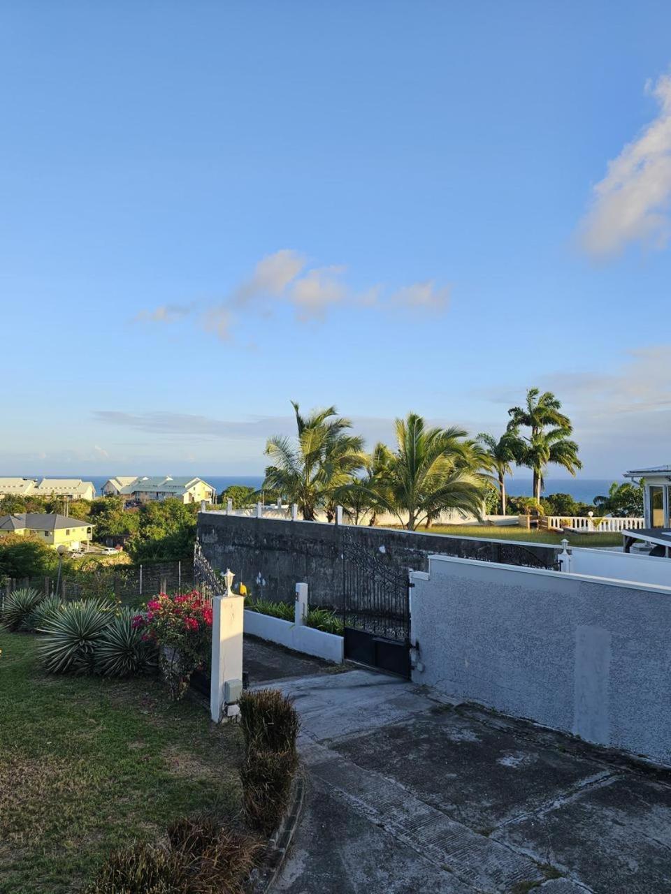 Villa 6-10 Pers, Vue Mer, Piscine Privee, Plage A Pieds Le Gosier  Kültér fotó